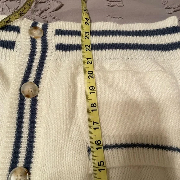 Oddi Women's White and Blue Striped Sweater Lg NWT - Picture 12 of 15
